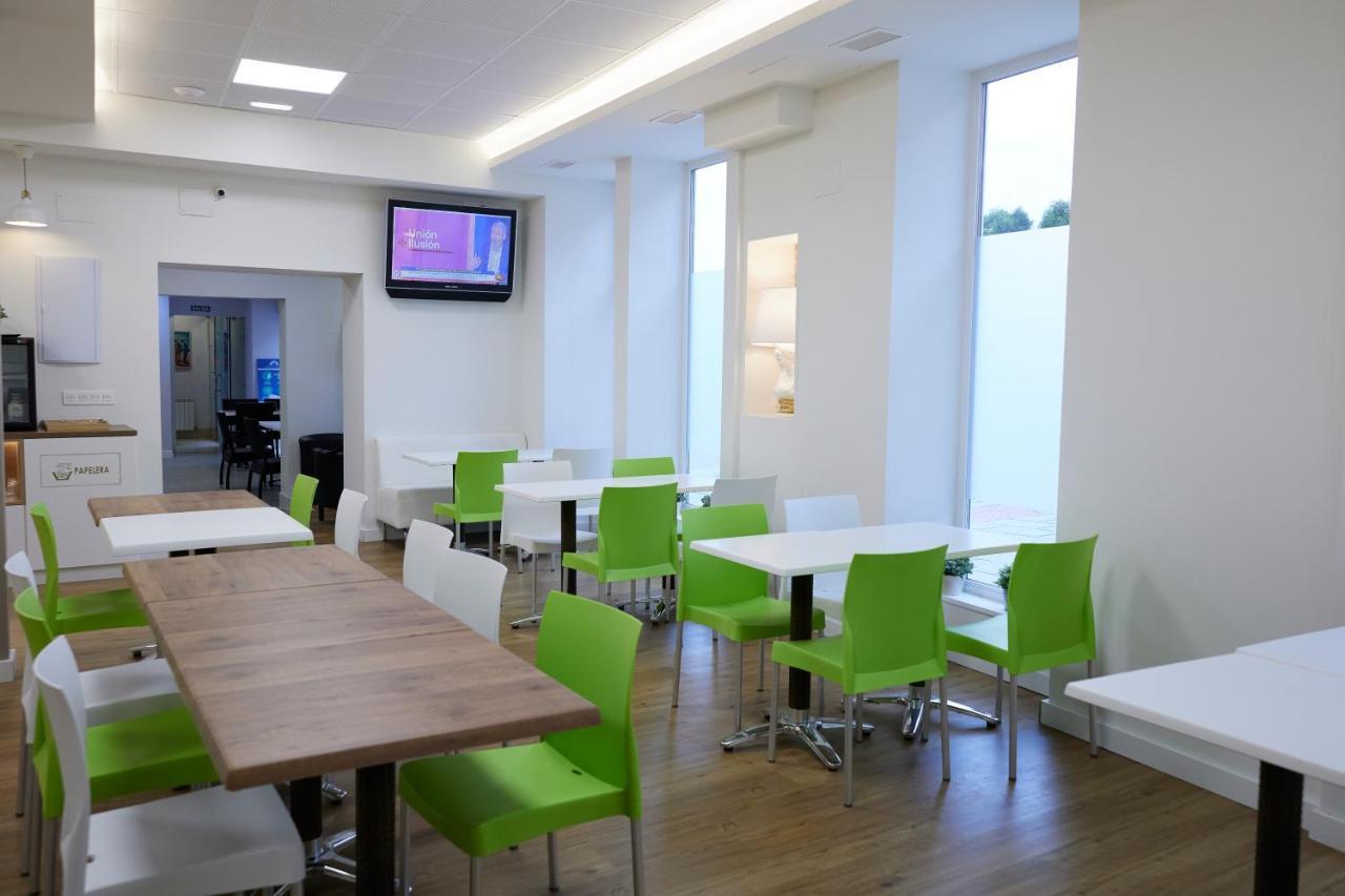 Pension Serafin Aviles Exterior photo